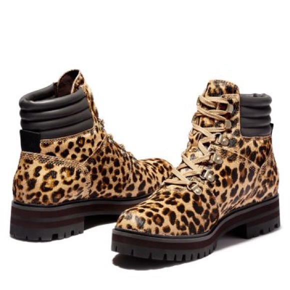 TIMBERLAND WOMEN'S LONDON SQUARE LACE-UP BOOTS - Picture 8 of 9